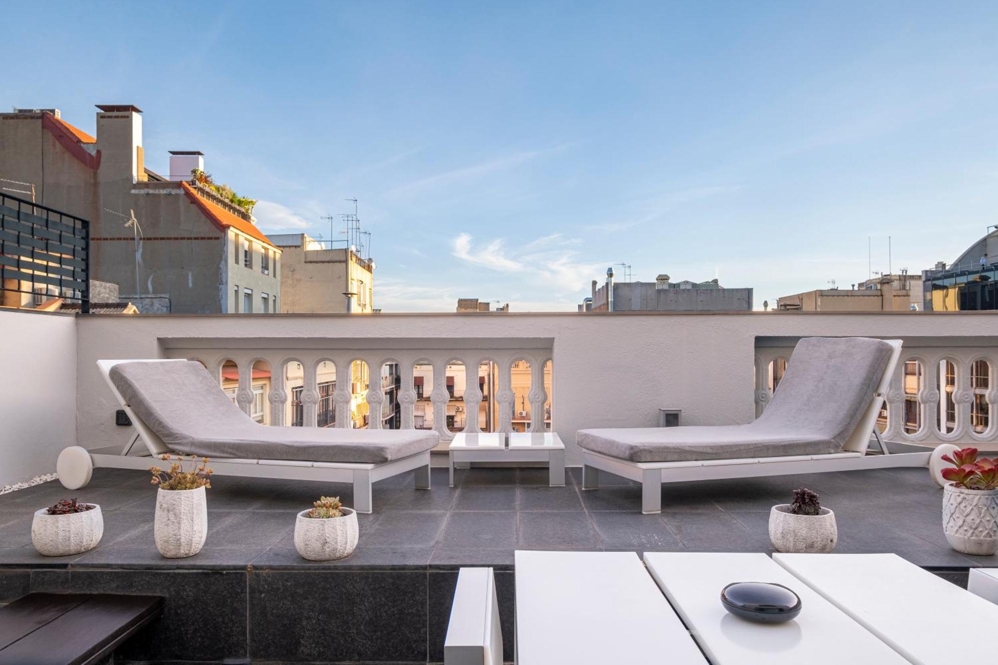 Sixtytwo Hotel — Photos 1